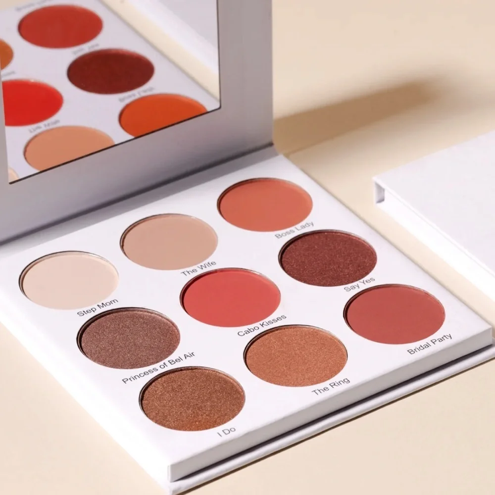 ✨ GIVE THEM LALA BEAUTY The Grown Woman Palette